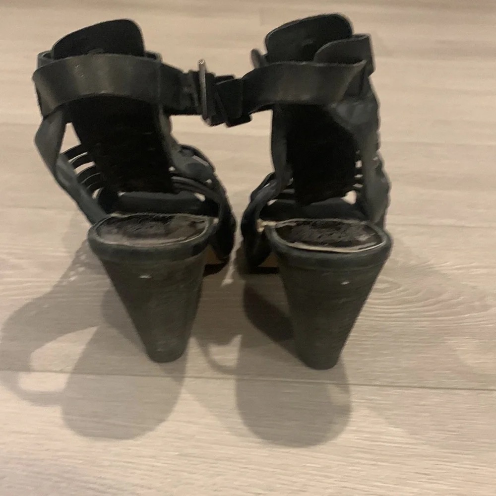 Vince Camuto Wedge Sandals - Black - Size 8.5 M - Picture 4 of 13